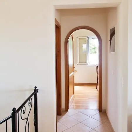 4 Bedrooms With Sea View Private Pool And Enclosed Garden At 1 Km Away From The Beach Villa