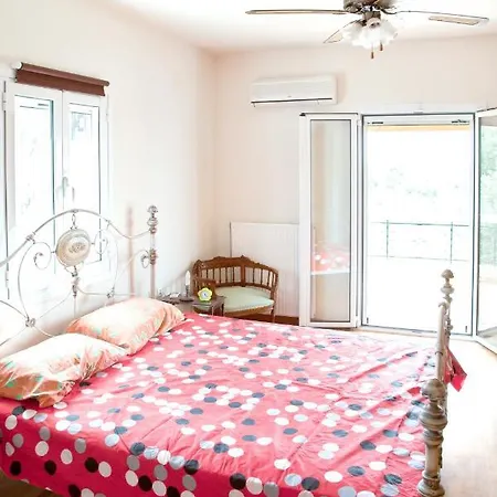 4 Bedrooms With Sea View Private Pool And Enclosed Garden At 1 Km Away From The Beach * Porto Heli