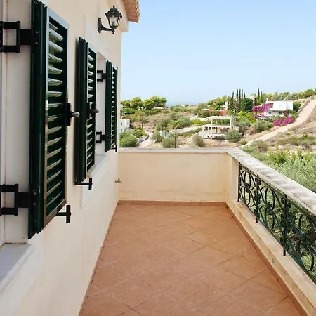 فيلة 4 Bedrooms With Sea View Private Pool And Enclosed Garden At 1 Km Away From The Beach بورتو خيلي