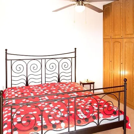 4 Bedrooms With Sea View Private Pool And Enclosed Garden At 1 Km Away From The Beach