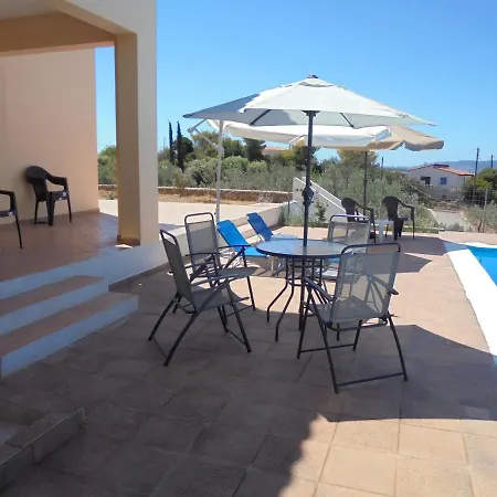 فيلة 4 Bedrooms With Sea View Private Pool And Enclosed Garden At 1 Km Away From The Beach *