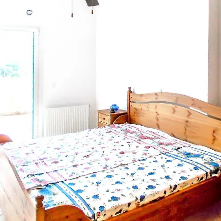 فيلة 4 Bedrooms With Sea View Private Pool And Enclosed Garden At 1 Km Away From The Beach *